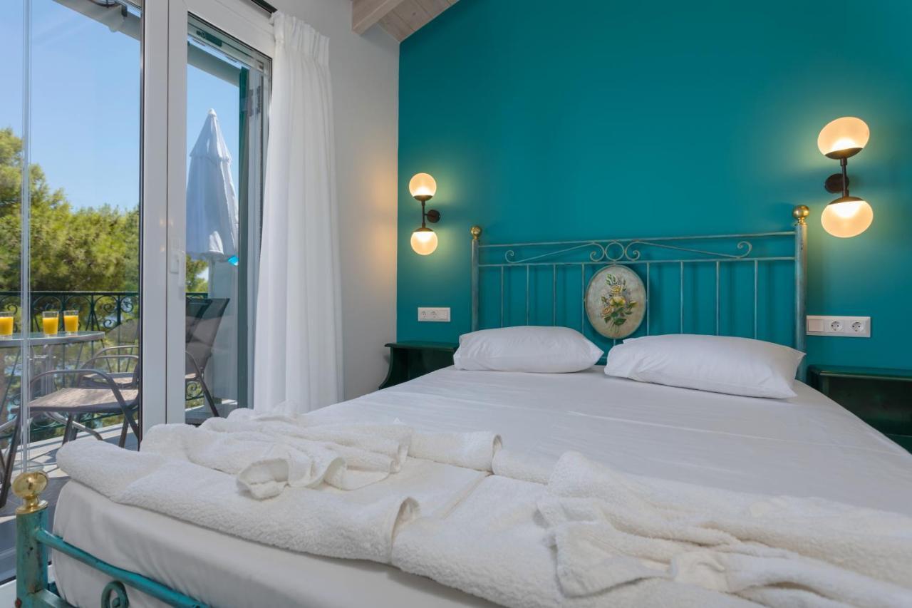 Kouros Hill Aparthotel Xirokastellon Exterior photo