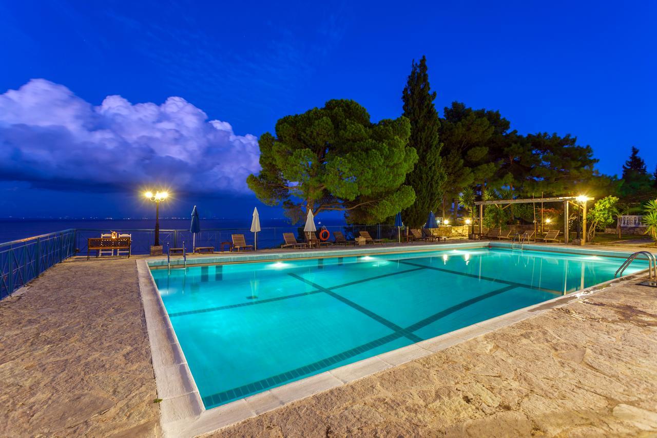 Kouros Hill Aparthotel Xirokastellon Exterior photo