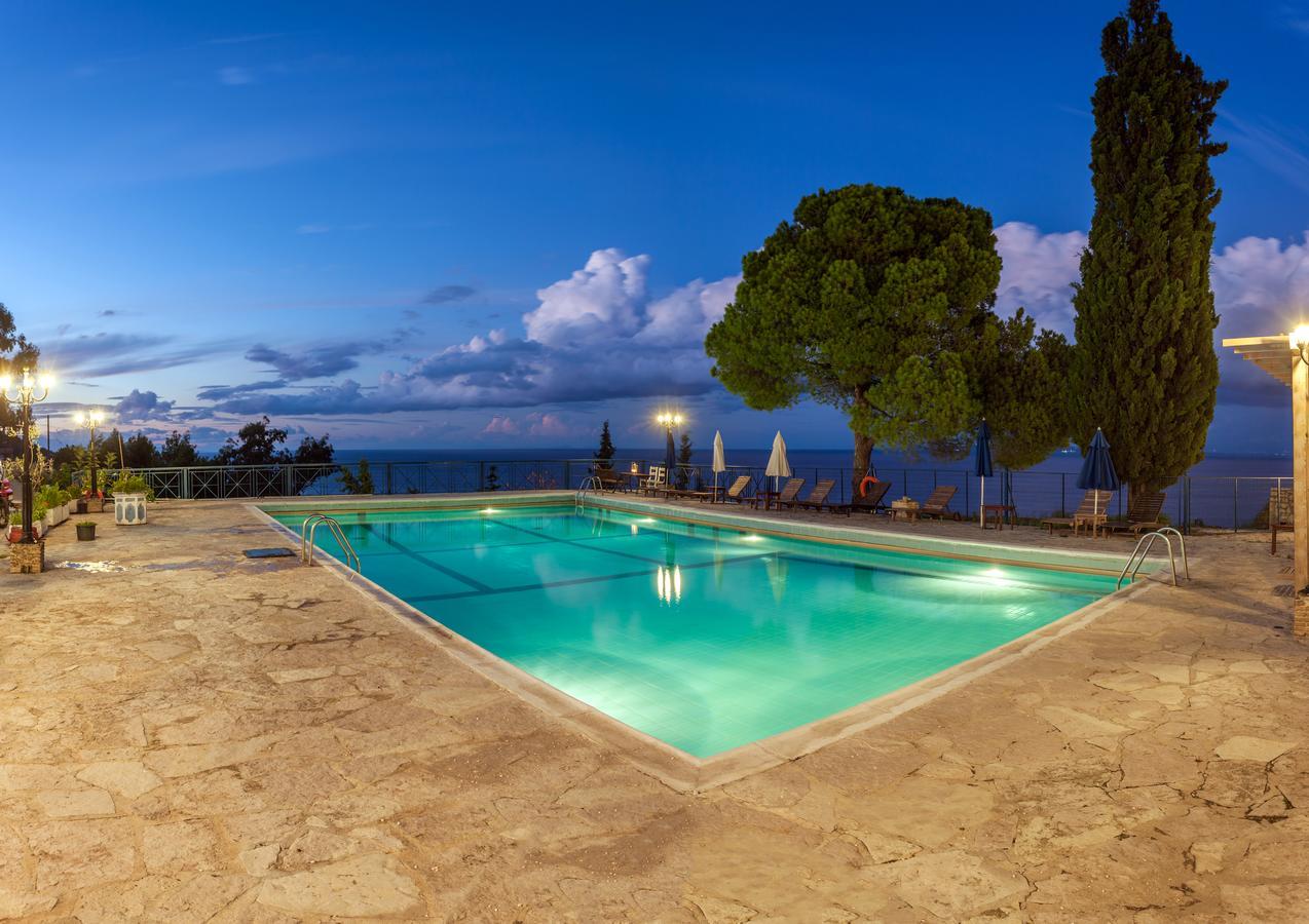 Kouros Hill Aparthotel Xirokastellon Exterior photo