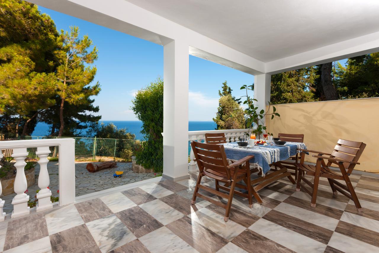 Kouros Hill Aparthotel Xirokastellon Exterior photo